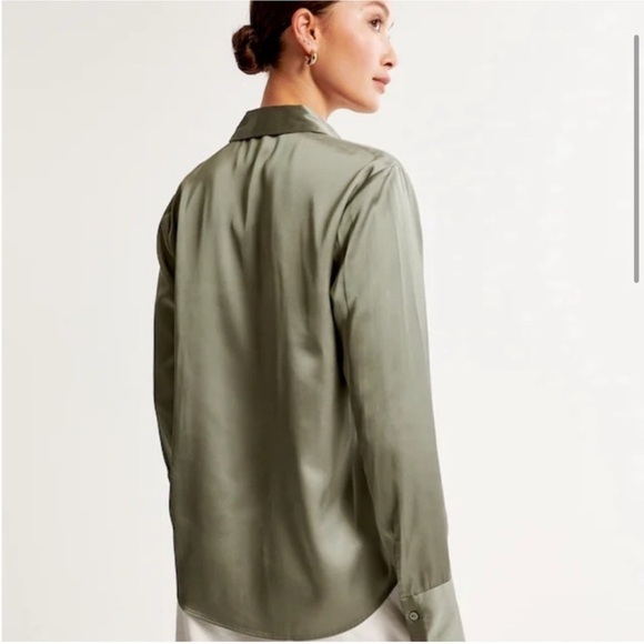 Abercrombie & Fitch Olive Satin Blouse - Picture 2 of 10